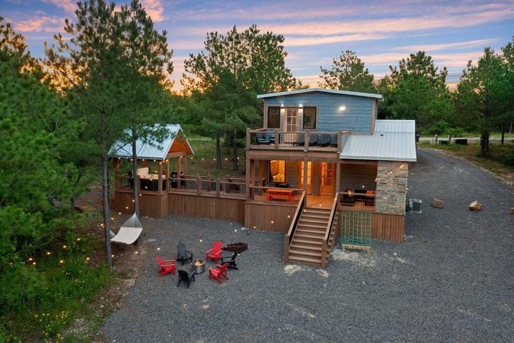 Lux Hochatown Cabin! 5 Minutes To Town-Hot Tub-Fire Pit-Game Room-Mtn Views Broken Bow Exterior photo