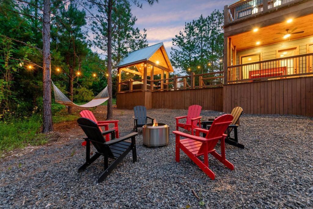 Lux Hochatown Cabin! 5 Minutes To Town-Hot Tub-Fire Pit-Game Room-Mtn Views Broken Bow Exterior photo