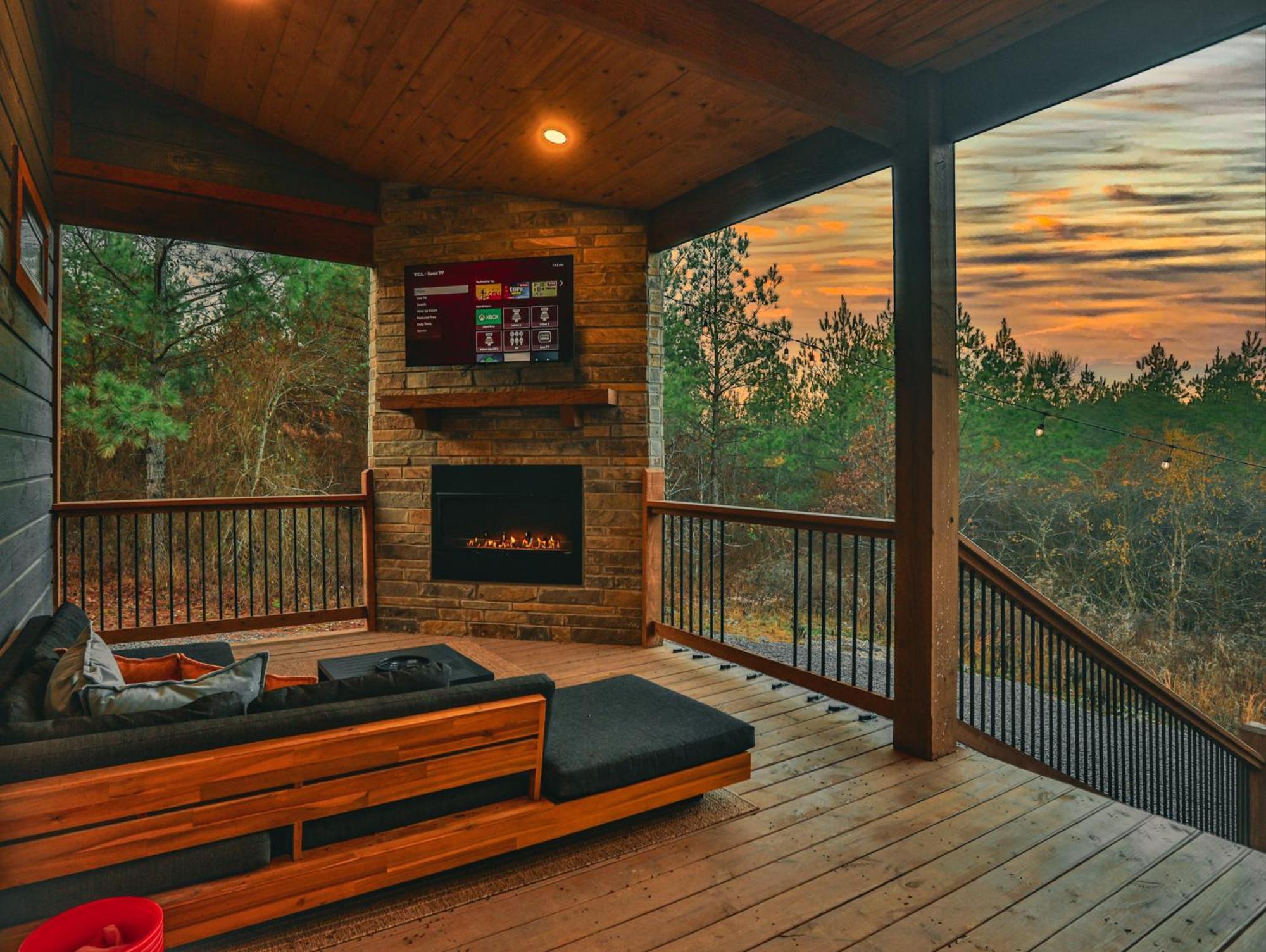 Lux Hochatown Cabin! 5 Minutes To Town-Hot Tub-Fire Pit-Game Room-Mtn Views Broken Bow Exterior photo